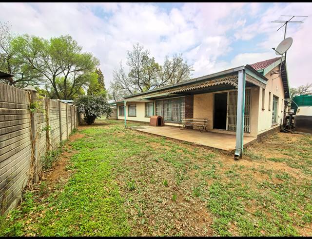 3 BEDROOM HOUSE FOR SALE IN SASOLBURG EXT 15
